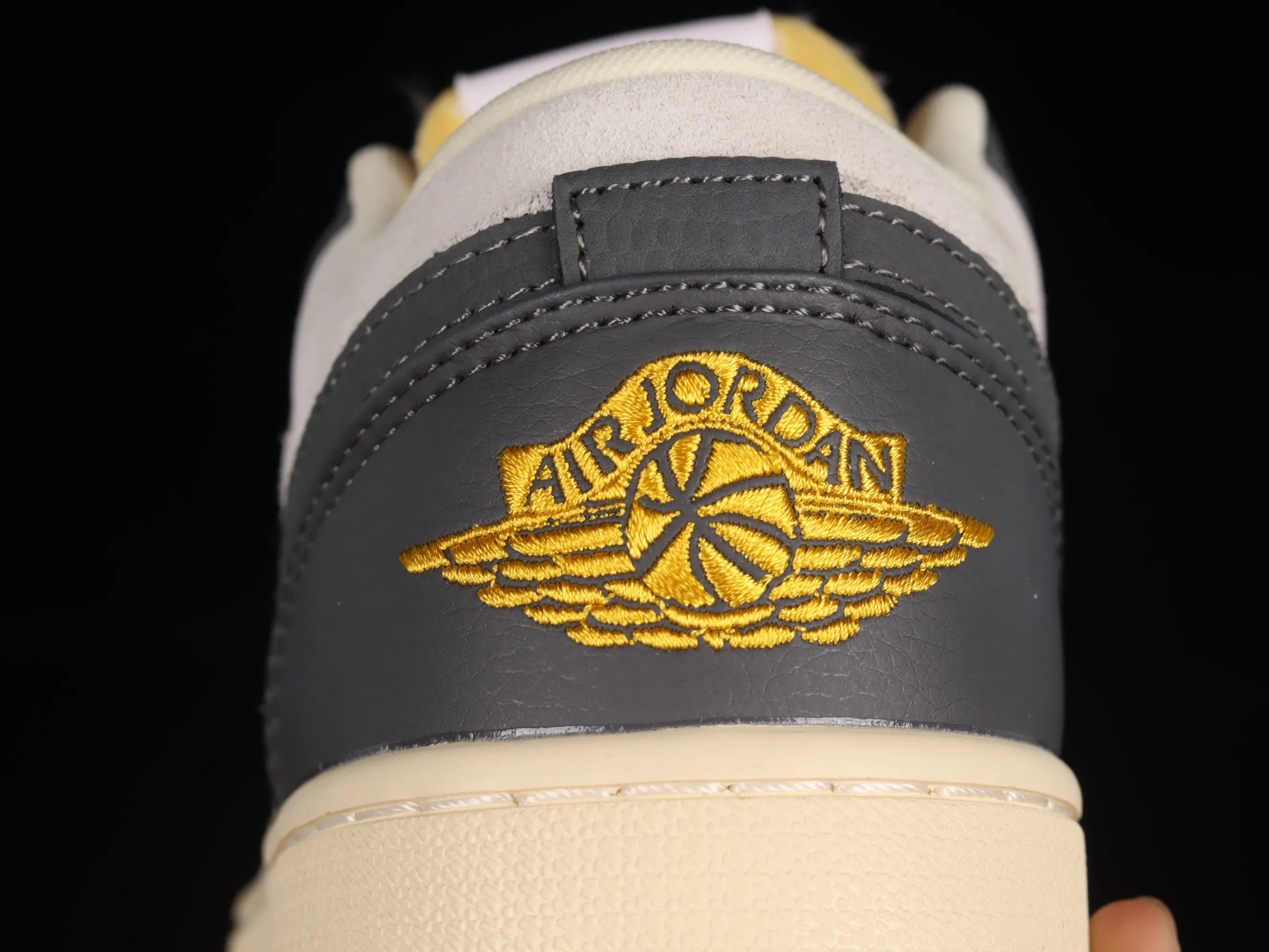 All categories Air Jordan Jordan series basketball shoes Air Jordan 1 Low Z version Air Jordan 1 Low "UNC Grey" AJ1 Joe 1 cement North Carolina blue low-top basketball shoes DZ5376-469